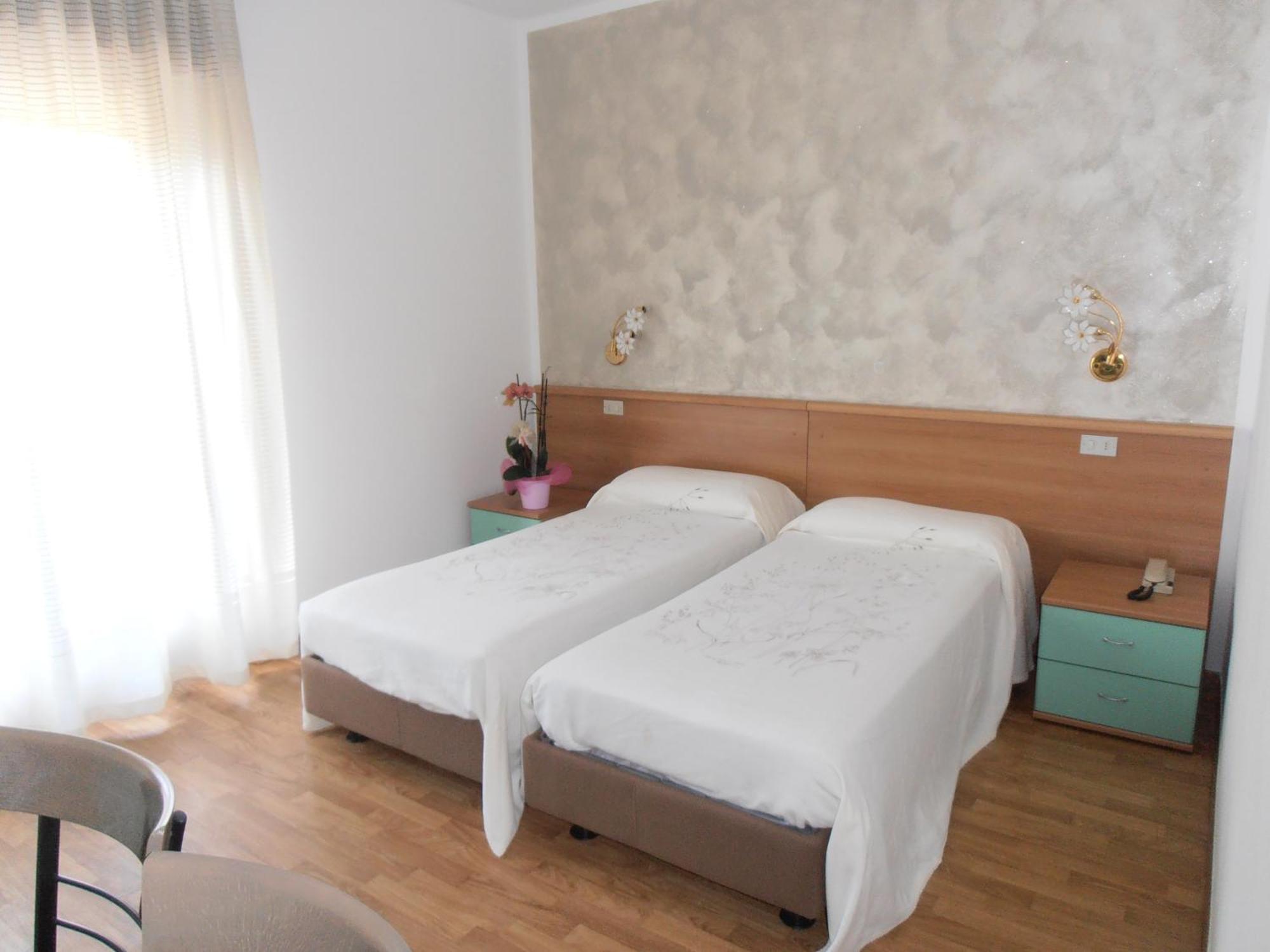 Locanda Ridevert Hotell Tione di Trento Rum bild